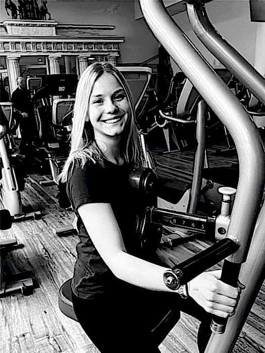 Luca - Fitnesstrainerin, Service